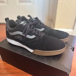 Vans UltraRange PRO Cush Lite Skateboard Shoe - 500383